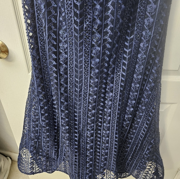 Mac Duggal 20271 - Midnight Embroidered Long Sleeve Evening Dress SZ 12 NWT - Picture 6 of 13